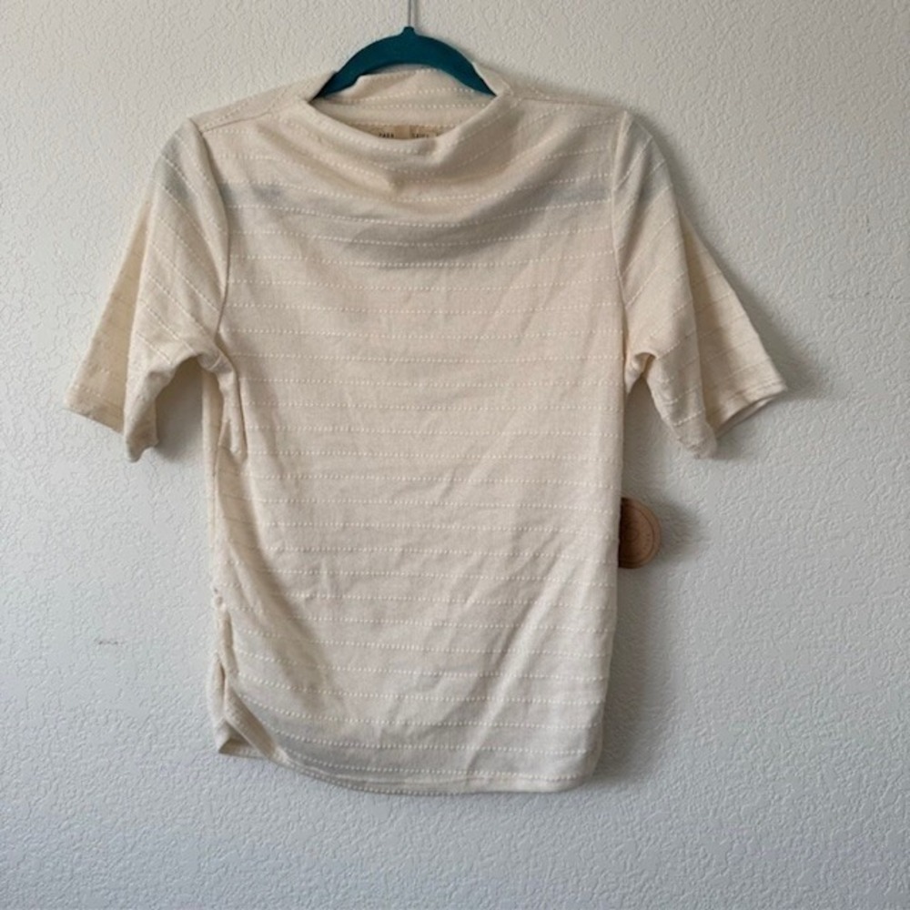 PARALLEL SKIES Mock Neck Ruched Side Textured Knit Top Cream Size Small‎